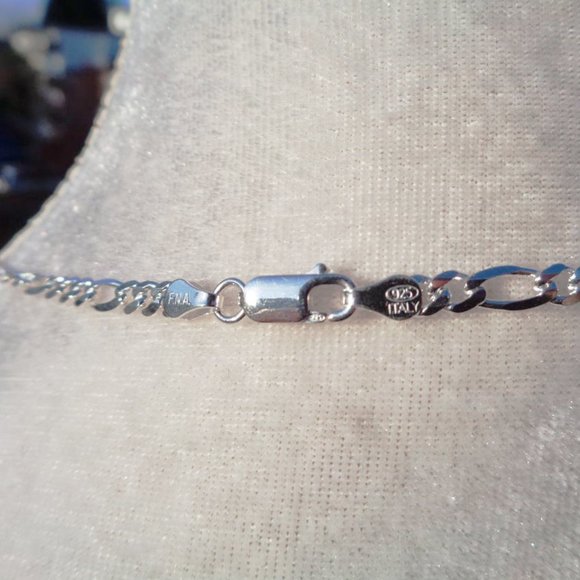 Solid Sterling Silver Figaro Chain Real 925 Silver Necklace Stamped 925 ITALY - Picture 4 of 4